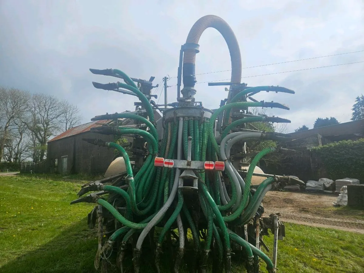 Slurry tanker - Image 3