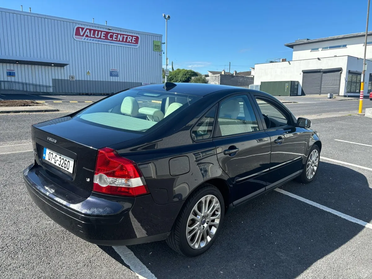 07 Volvo s40 - Image 2