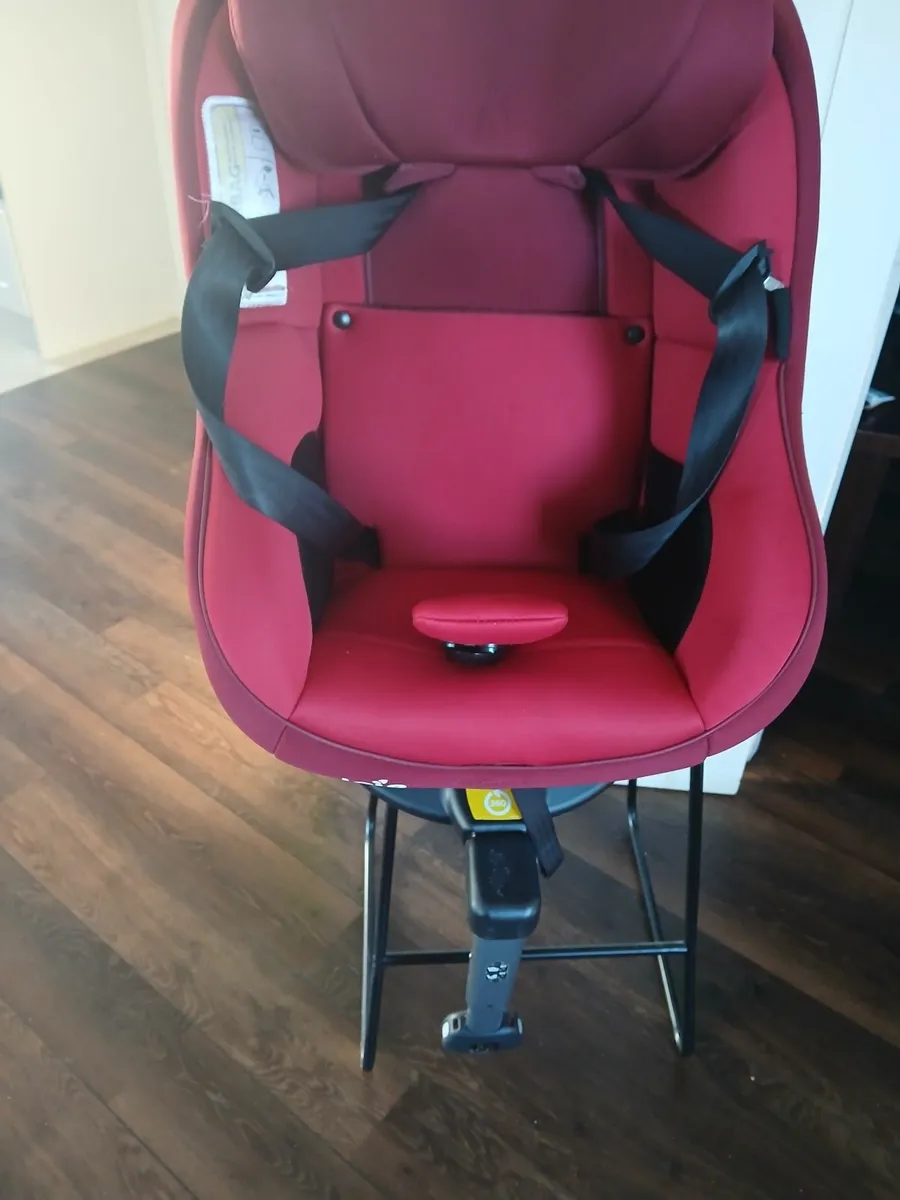 Car seat - Image 1