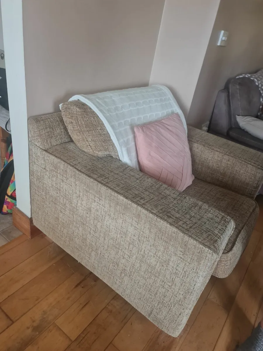 Armchair x 2 - Image 4