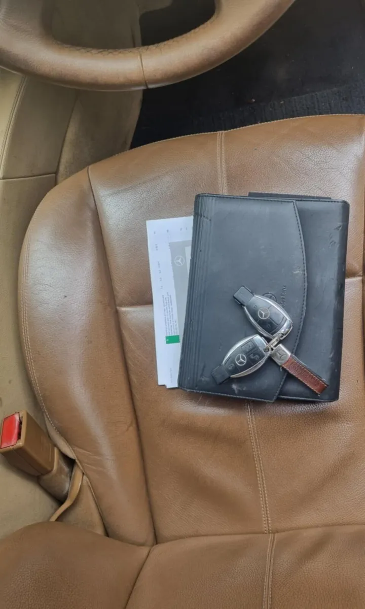 Car - Image 3