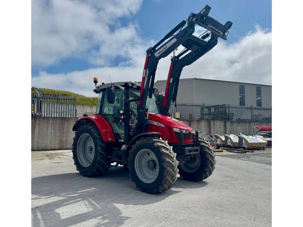 MF 5713S C/W LOADER - Image 1