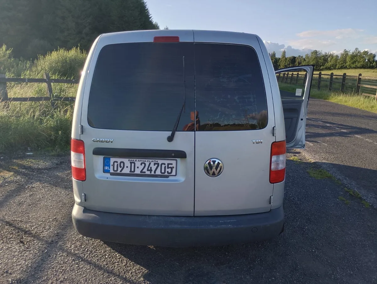Caddy Van - Image 3