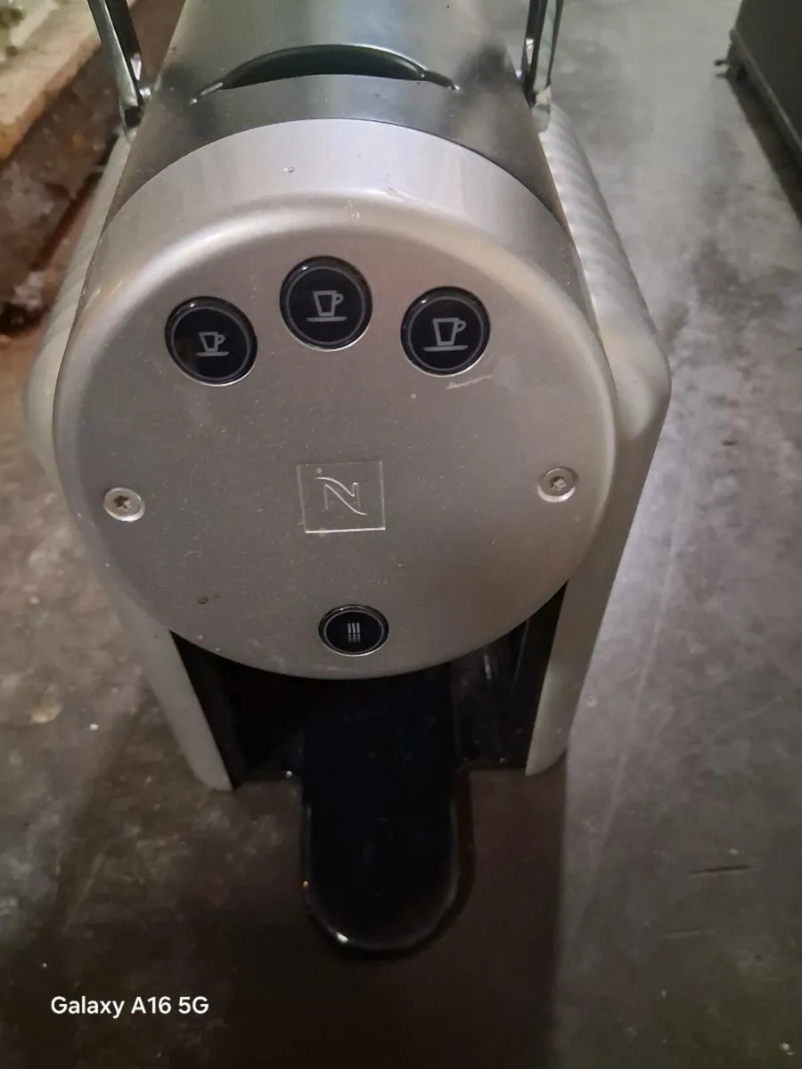 Broken coffee machines - Image 2