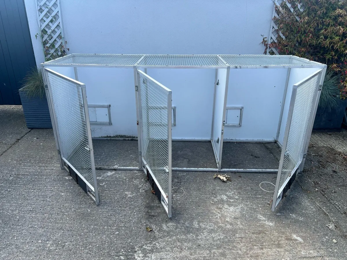Aluminium Bird Cages - Image 2