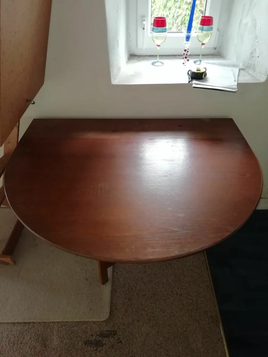 Oblong folding table - Image 1