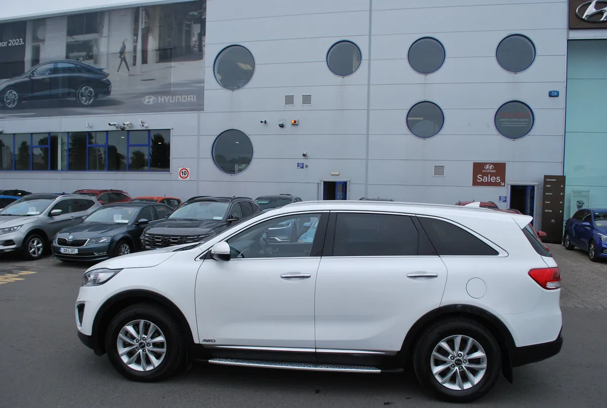 Kia Sorento 2016 - Image 2