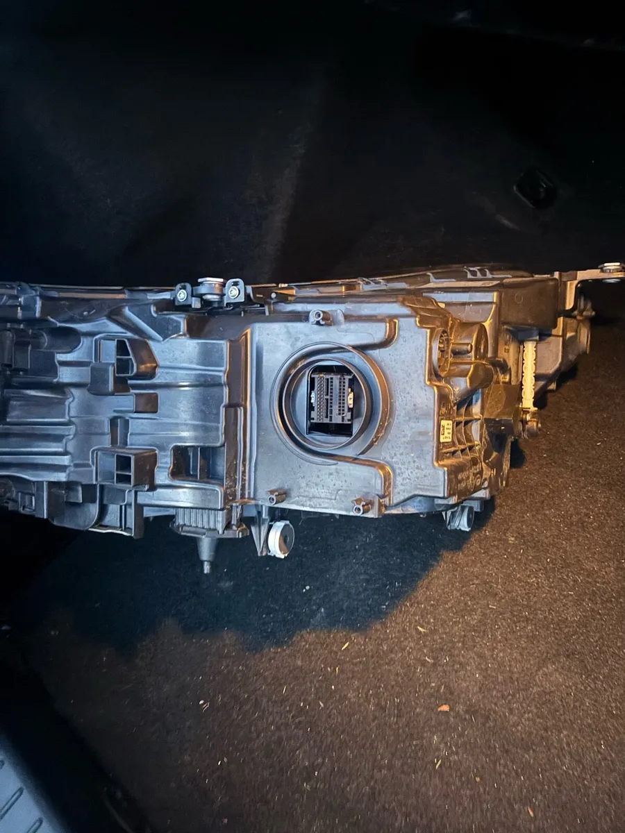 BMW 7 (G11, G12) Headlight - Image 3