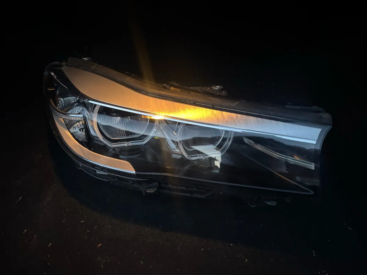 BMW 7 (G11, G12) Headlight - Image 1