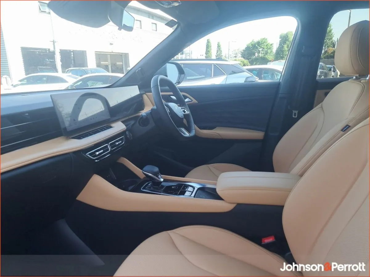 MG HS Plug-in Hybrid EV 2WD Auto Exclusive - Image 3