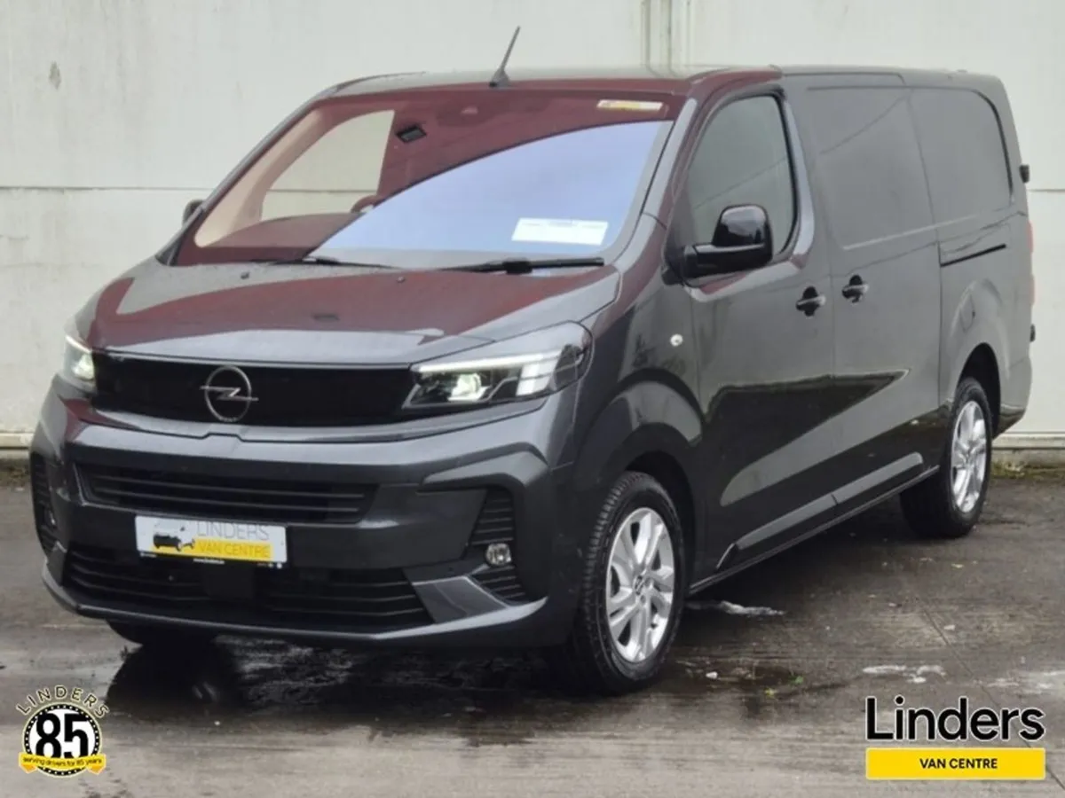 Opel Vivaro LWB 180BHP Auto - Huge Spec - Image 2