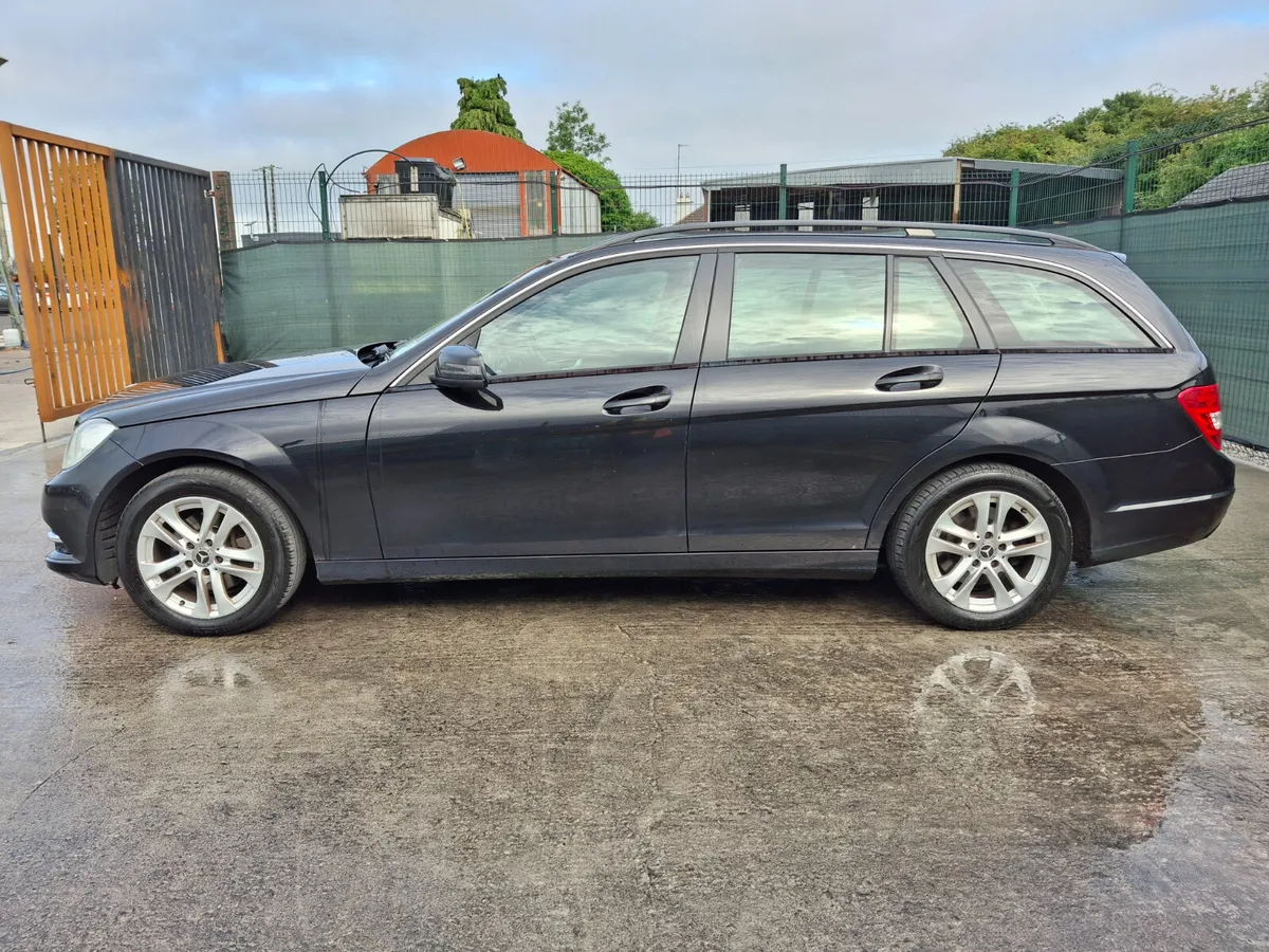 2012 Mercedes C-Class 2.2 Diesel - Image 2