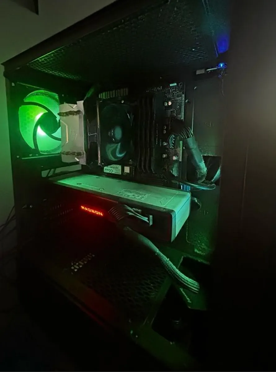 FULL PC Gaming Setup - Image 2