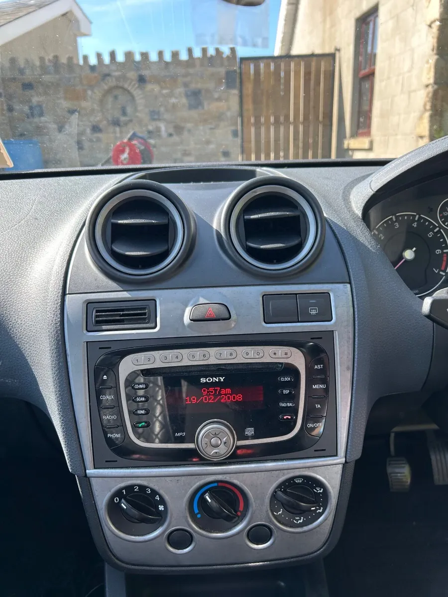 Ford Fiesta 2009 - Image 1