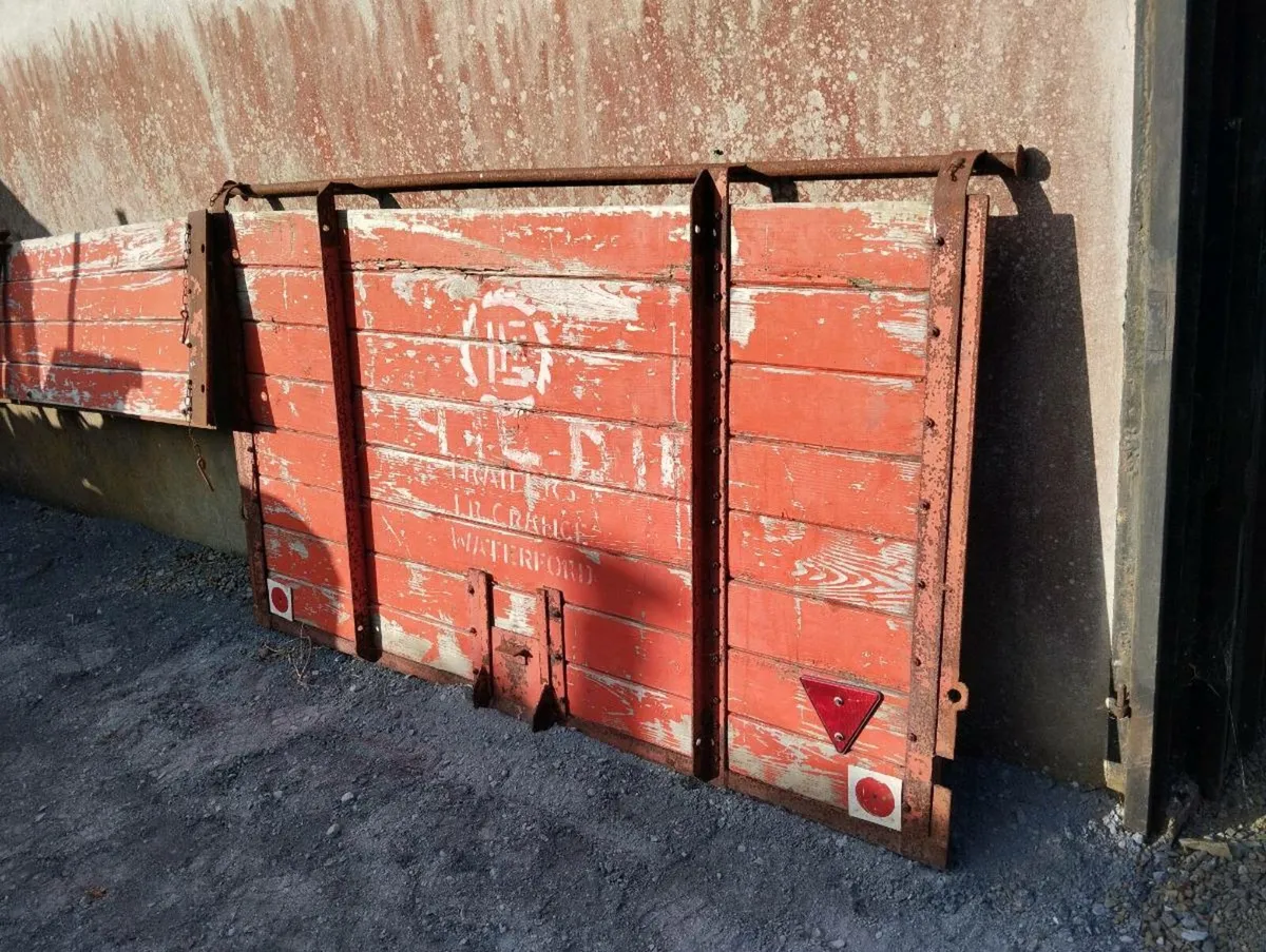Lee Trailer sides - Image 1