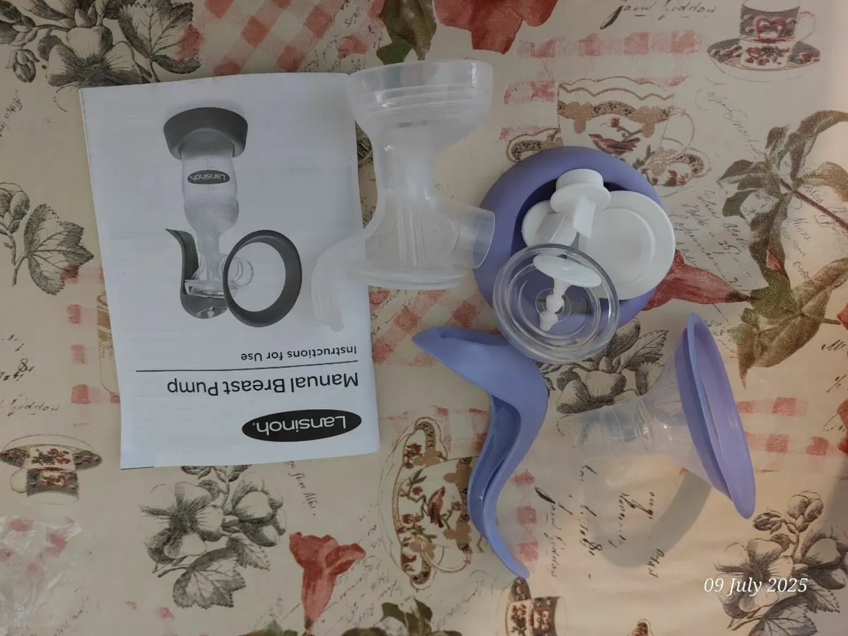 Lansinoh Manual Breastpump - Image 3
