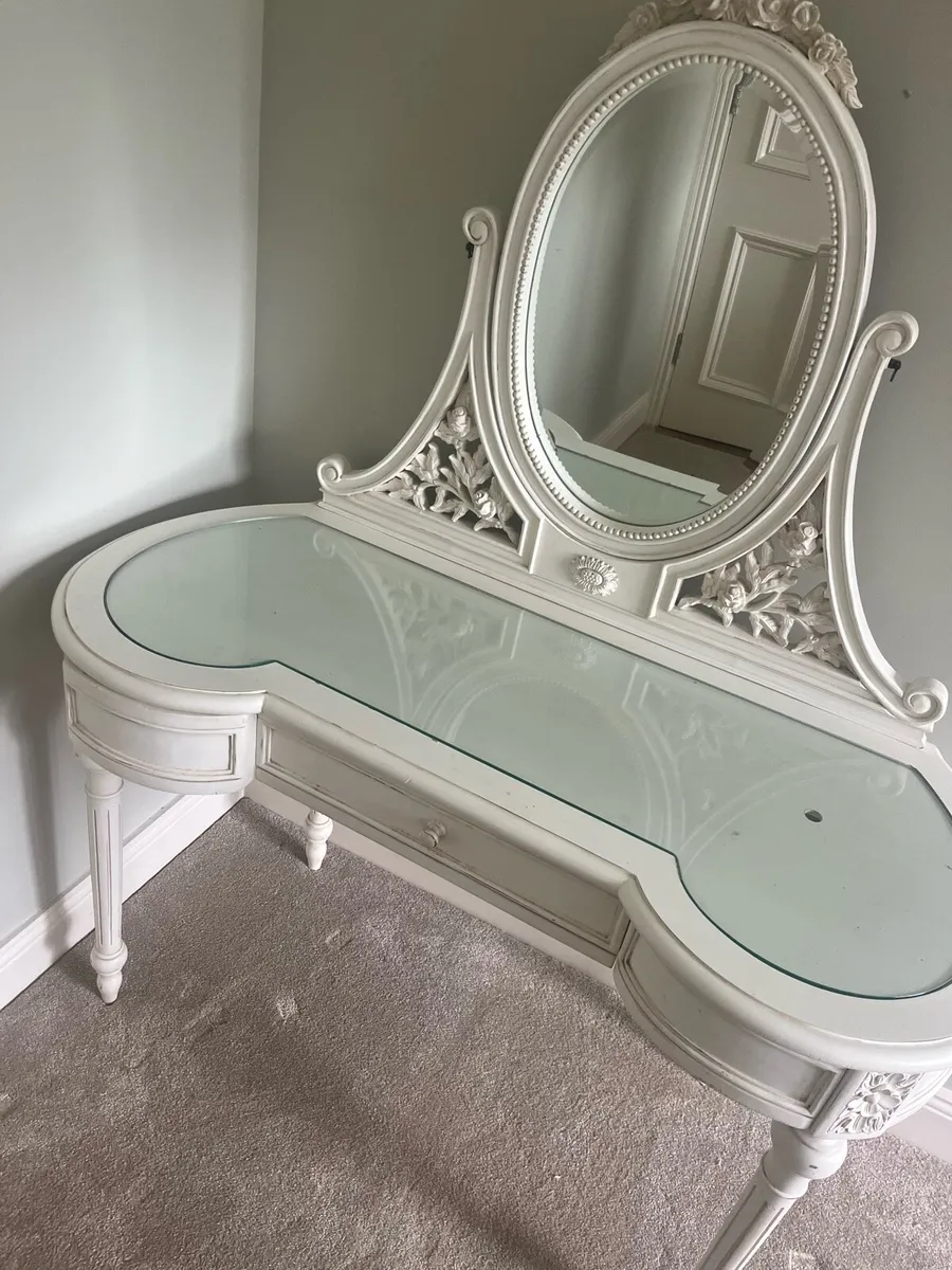 Console Table - Image 2