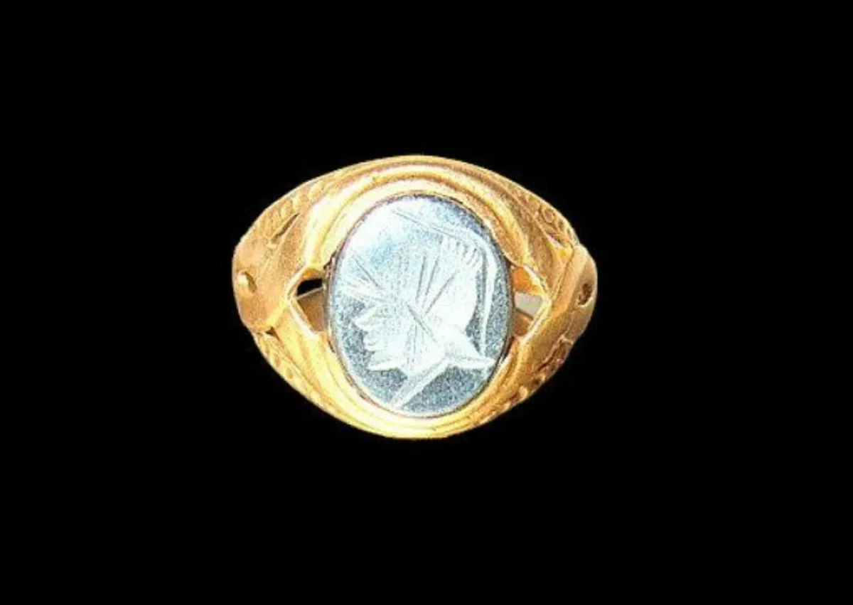 Vintage 9ct Hematite Intaglio Signet Ring - Image 2