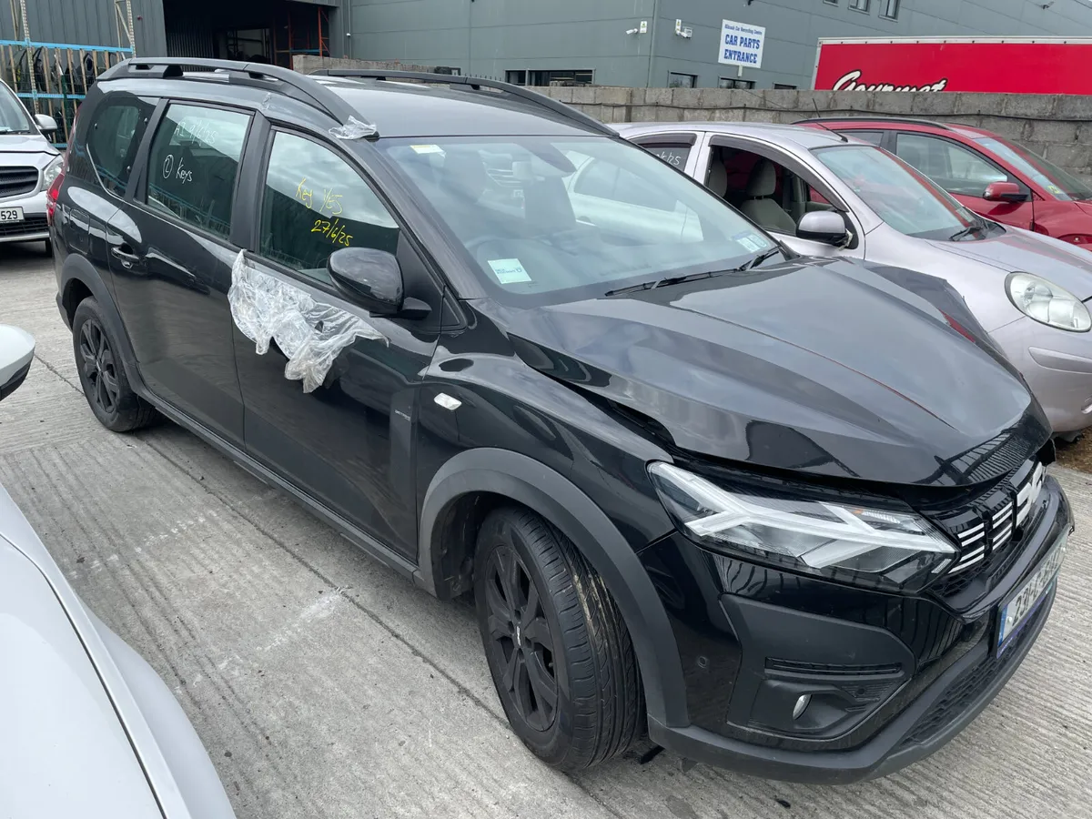 2023 Dacia Jogger - Image 1