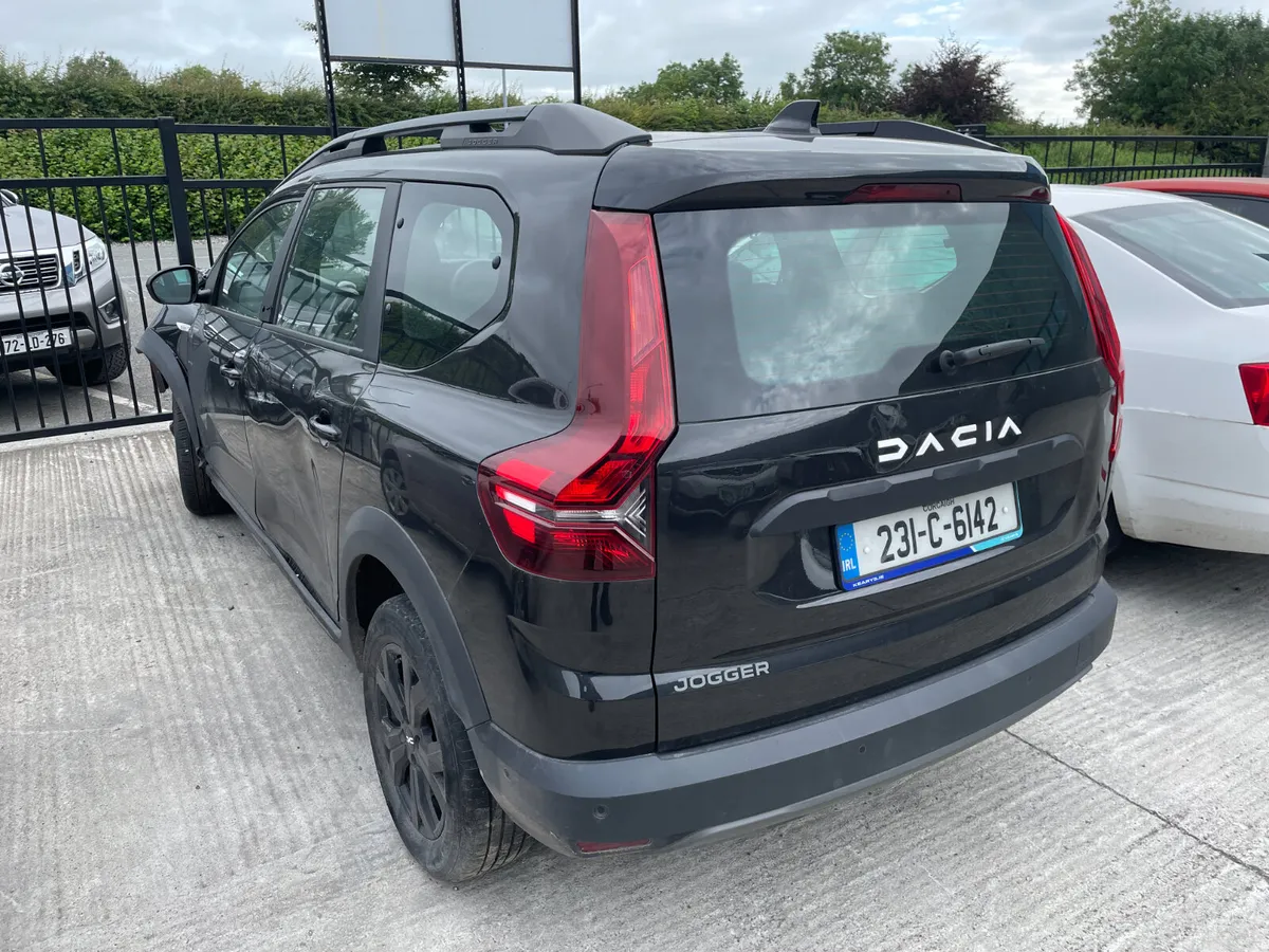 2023 Dacia Jogger - Image 3