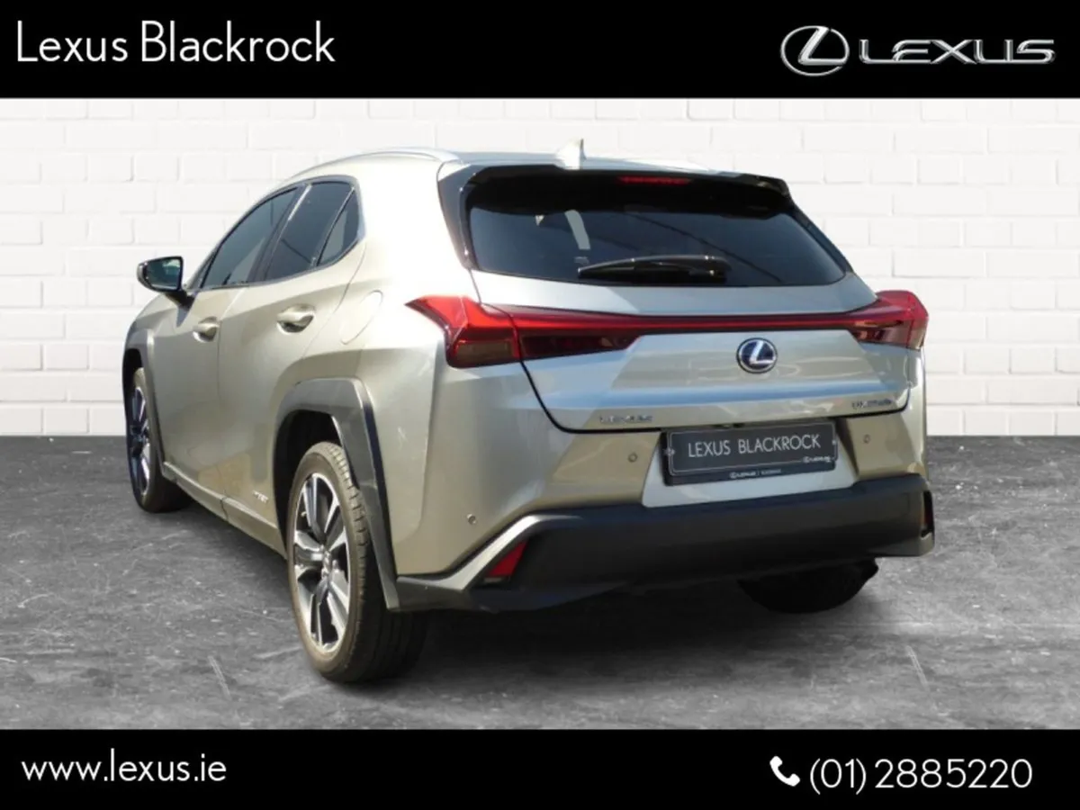 Lexus UX250h Hybrid Dynamic - Image 4