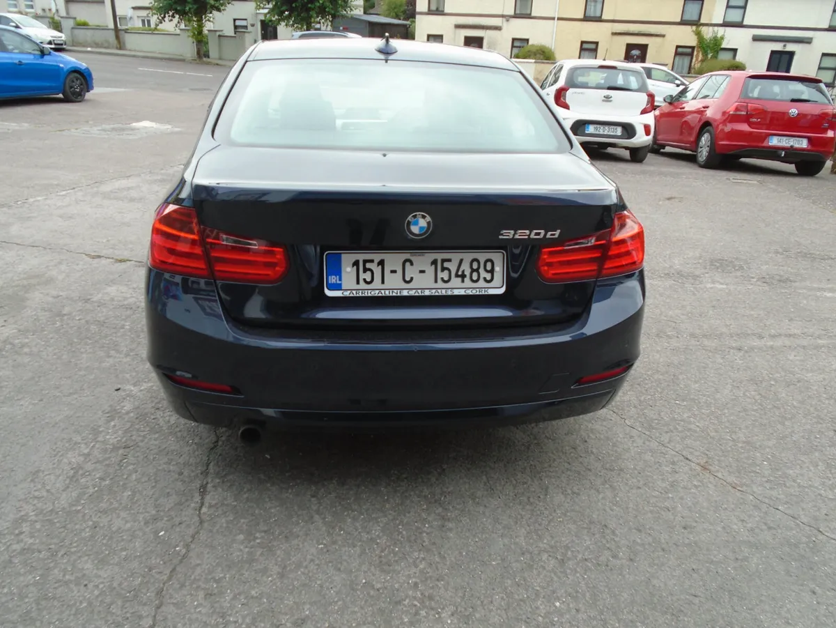 BMW 3-Series 2015 - Image 4