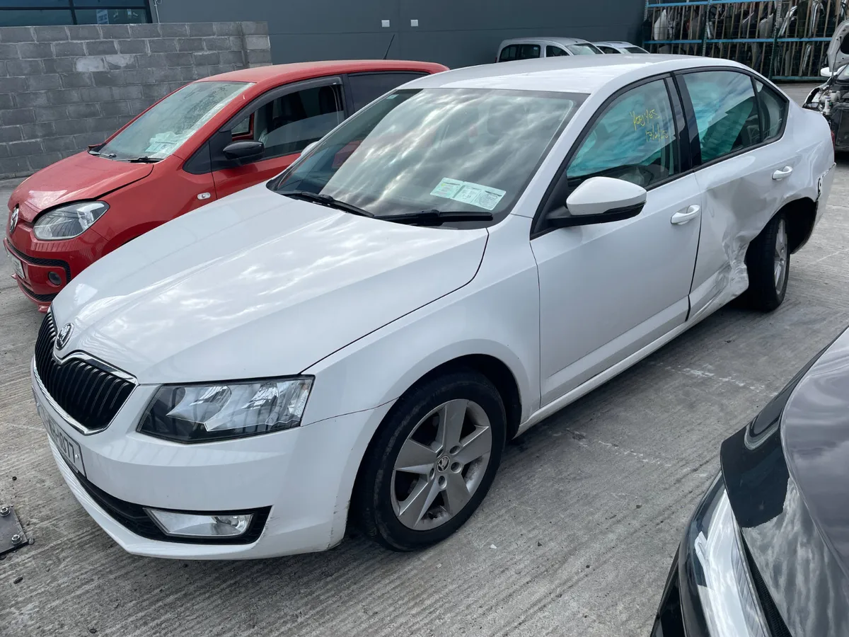 2017 Skoda Octavia - Image 2