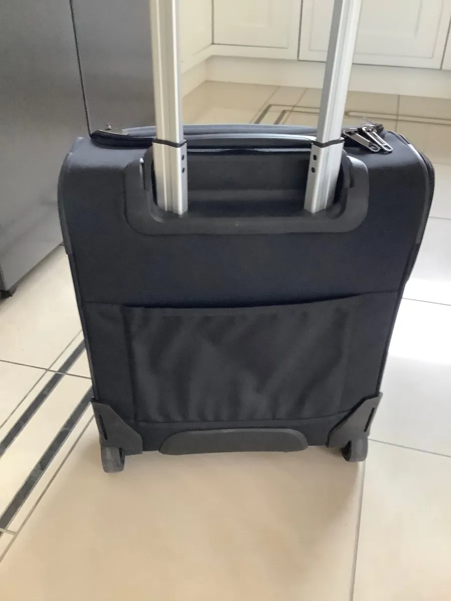 Samsonite Underseat roller suitcase - Image 2