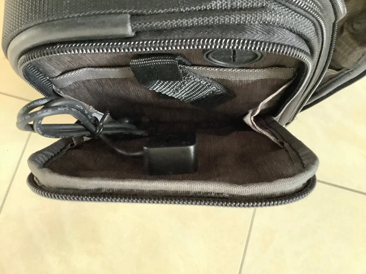 Samsonite Underseat roller suitcase - Image 4