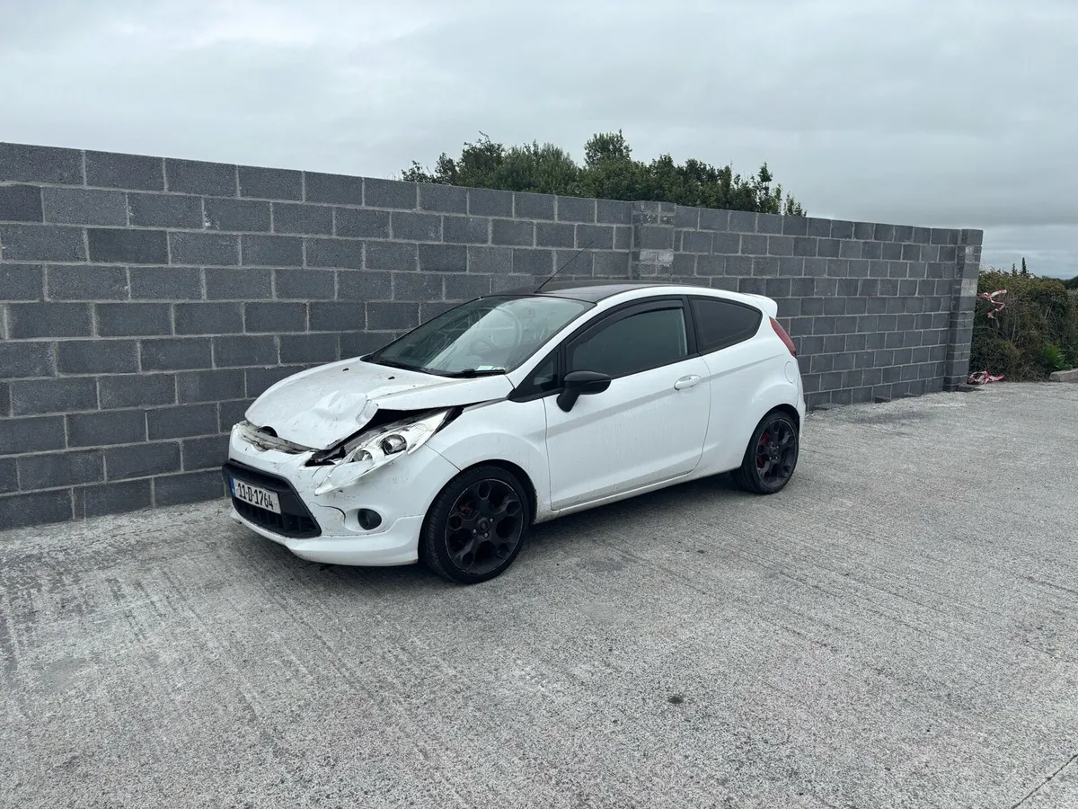 2011 ford fiesta 1.6 petrol for sale - Image 1