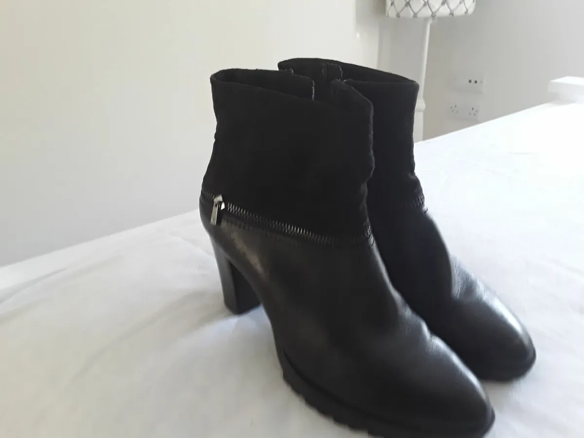 Shoes - Image 3