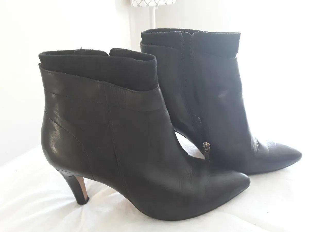 Shoes - Image 4