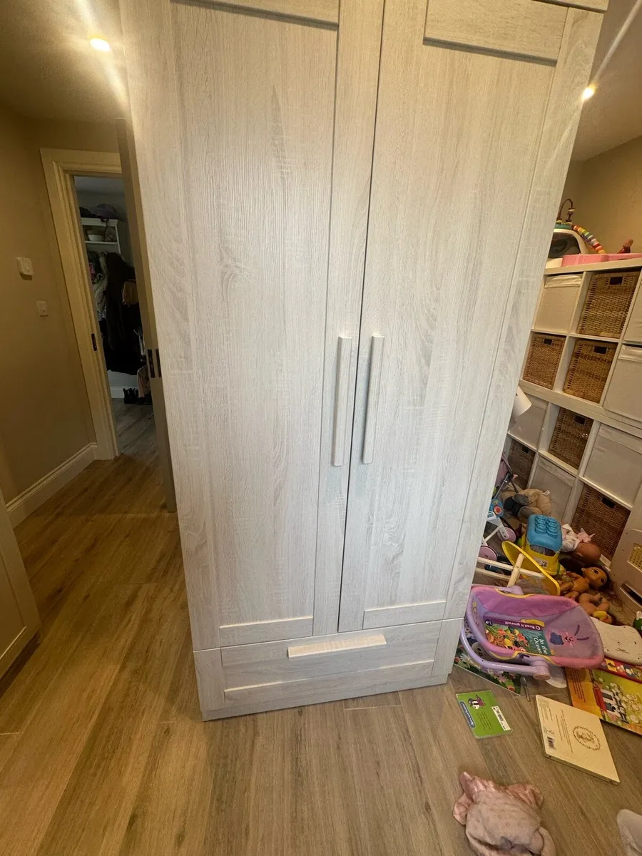 Kids wardrobe and changing unit - Image 3
