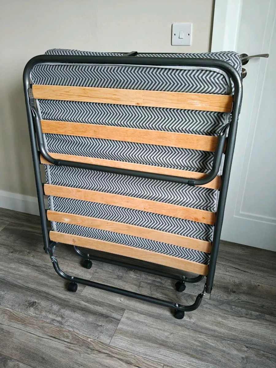 Guest bed - Image 1