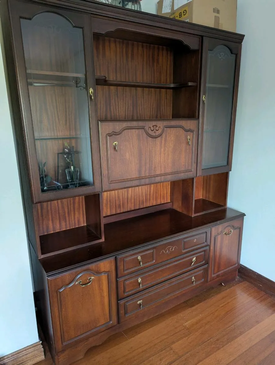 Vintage Cupboard Excellent Condition - Image 3
