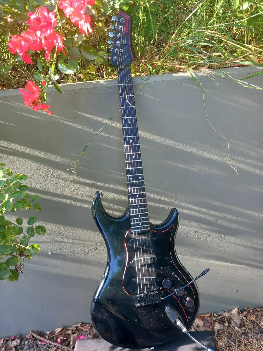 VANTAGE VINTAGE GUITAR+FENDER  AMP - Image 1