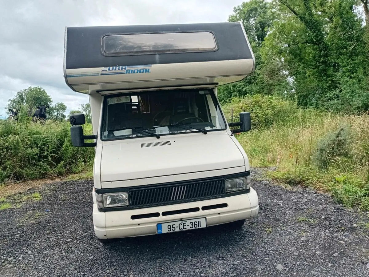 Camper - Image 1
