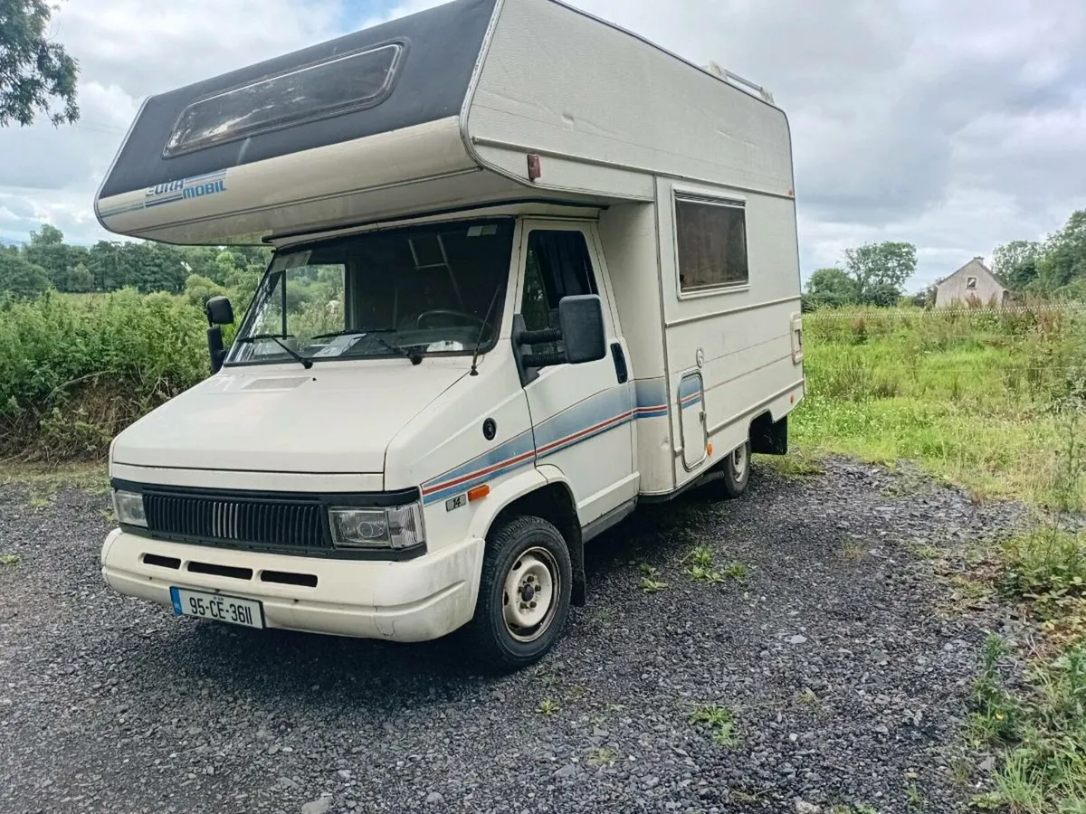 Camper - Image 2