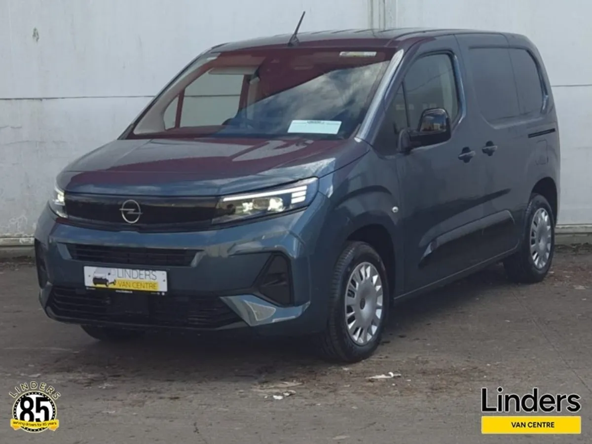 Opel Combo MWB Sportive 252 0kms Demo - Image 2