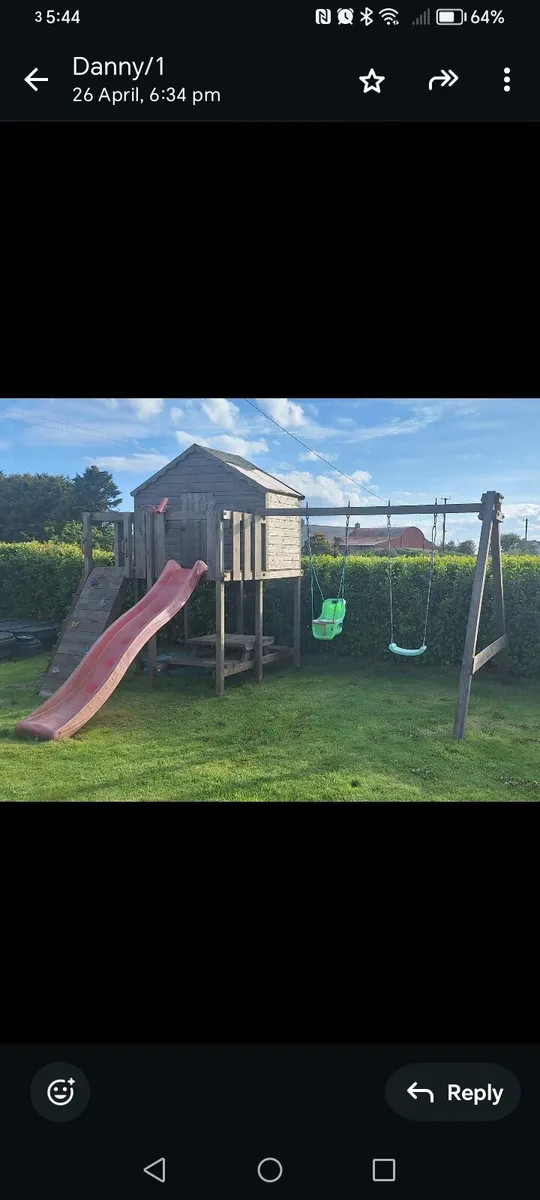 Tree House with swing set - Image 3