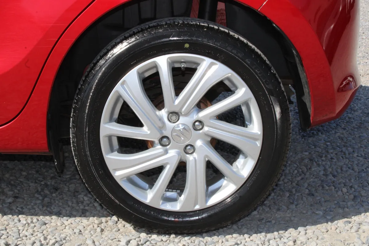 Suzuki Swift 1.2 Auto SZ-T - Image 4