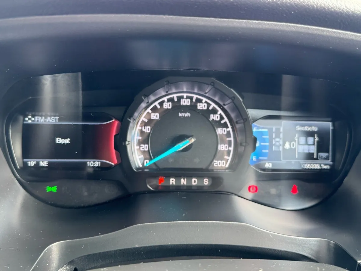 Ford ranger - Image 3
