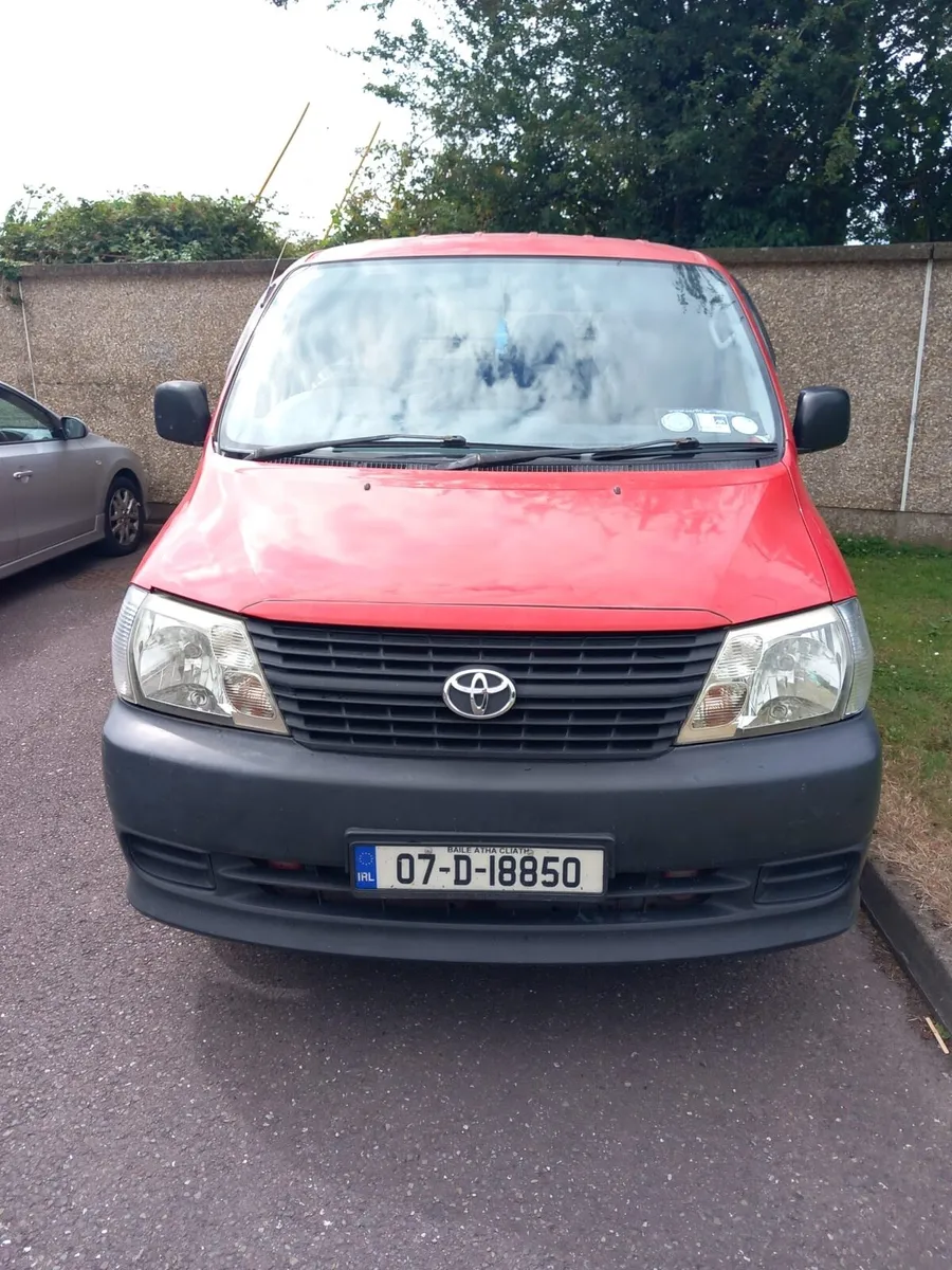 2007 Toyota hiace diseal - Image 2