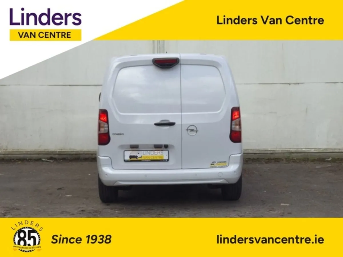 Opel Combo MWB Sportive 252 0kms Demo - Image 4