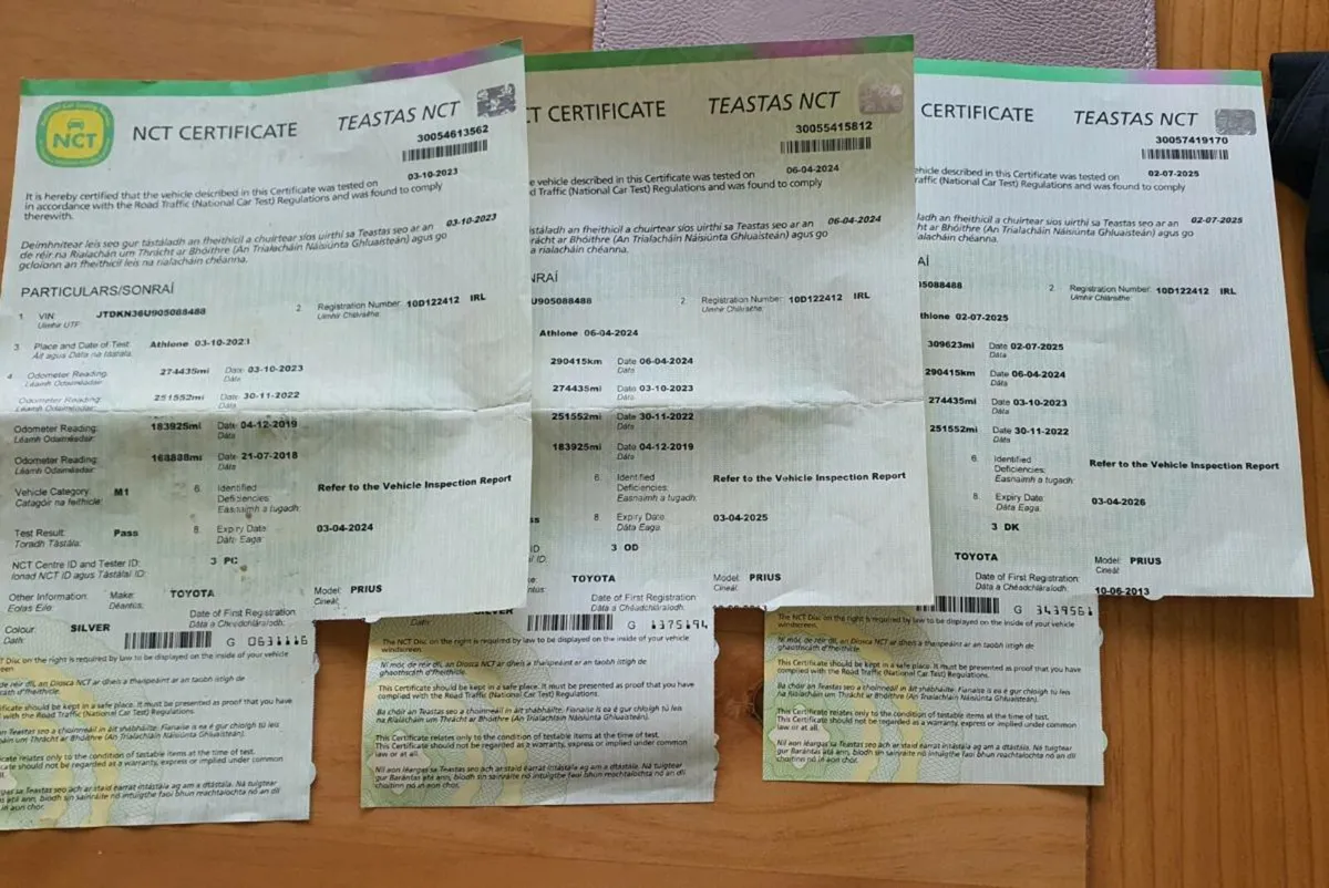 TOYOTA PRIUS 1.8L/Change Wit Convertible Car - Image 4