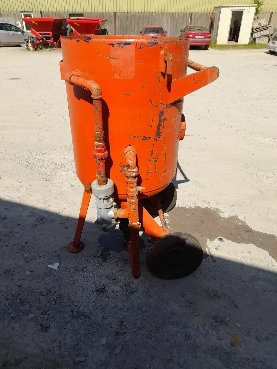 sand blasting pot - Image 2