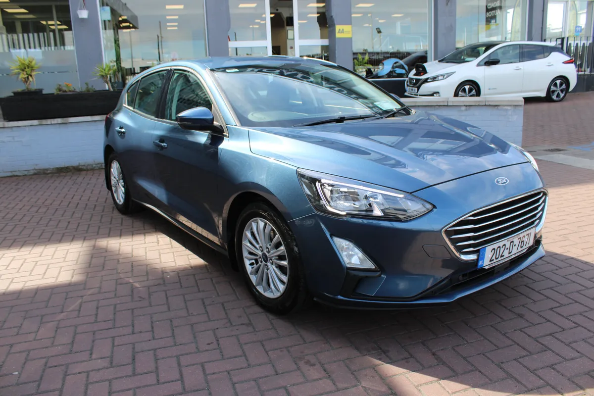 FORD FOCUS 1.0 ECOBOOST TITANIUM 5DR HATCHBACK // - Image 1