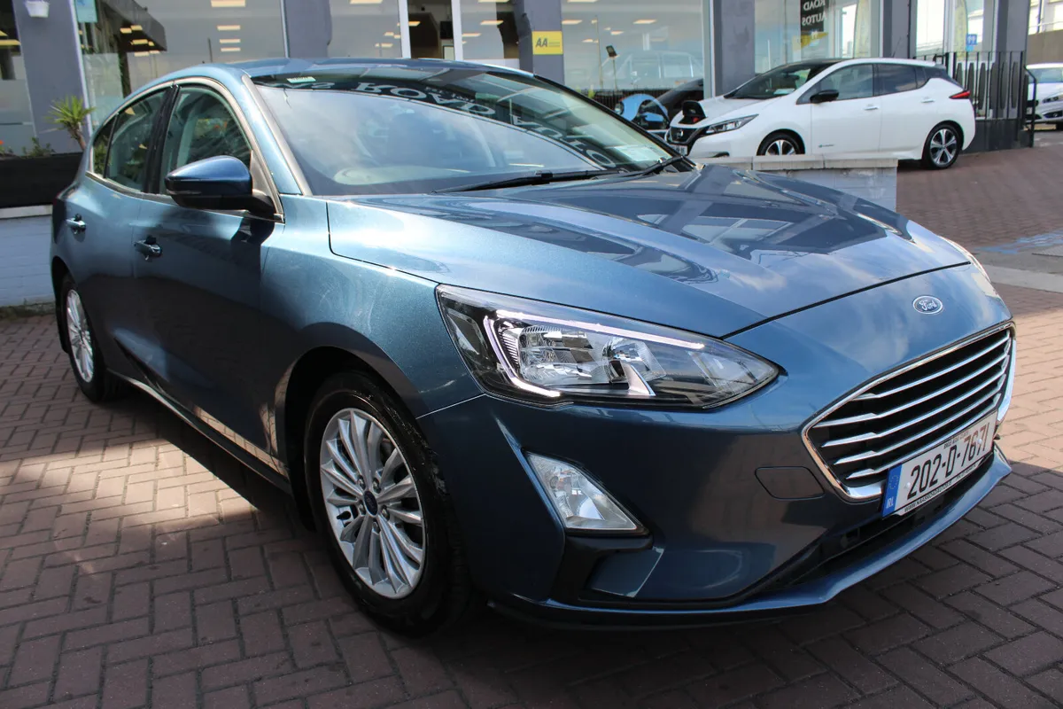 FORD FOCUS 1.0 ECOBOOST TITANIUM 5DR HATCHBACK // - Image 2