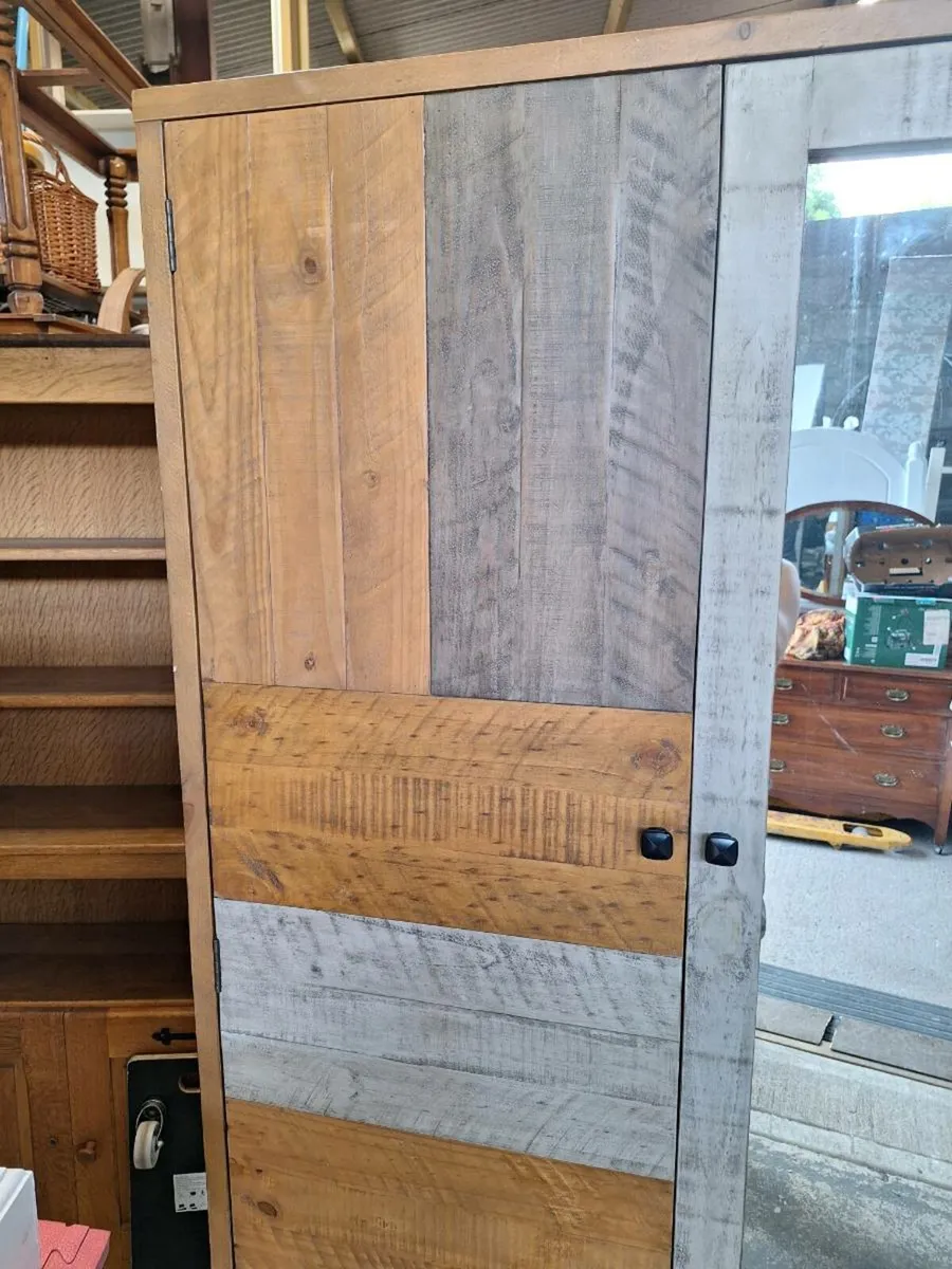 Good quality,  made in Vietnam wardrobe (DELIVERY) - Image 4