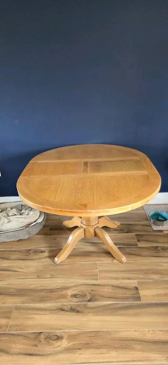 Extendable Round Dining Table - Image 2